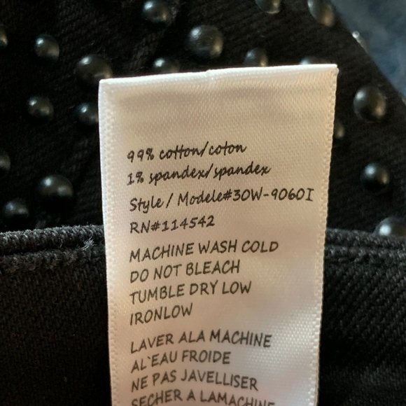 NWT BLANKNYC Black Beaded Frayed Shorts Size 26 - Picture 6 of 6